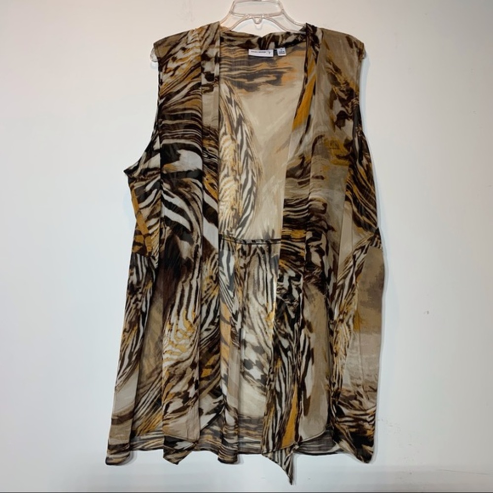 EUC Susan Graver Animal Print Lightweight Vest